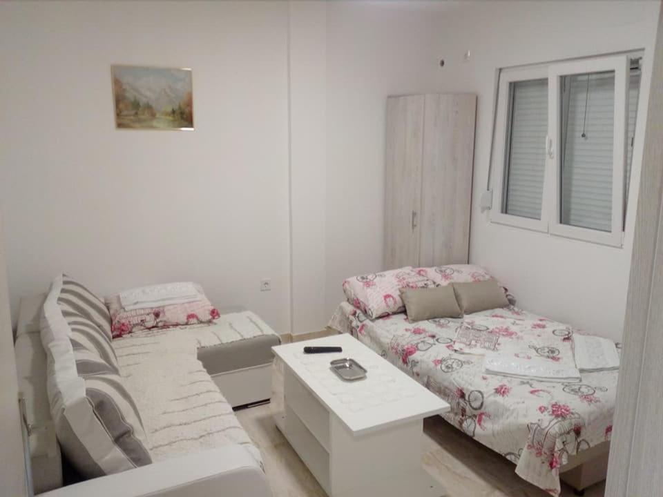 Apartmani M&V Сутоморе Екстер'єр фото